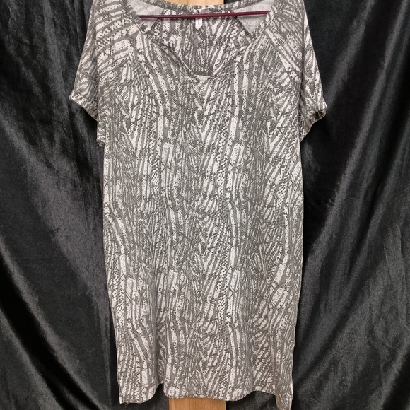 Cable & Gauge Green Patterned Top - Picture 8 of 9